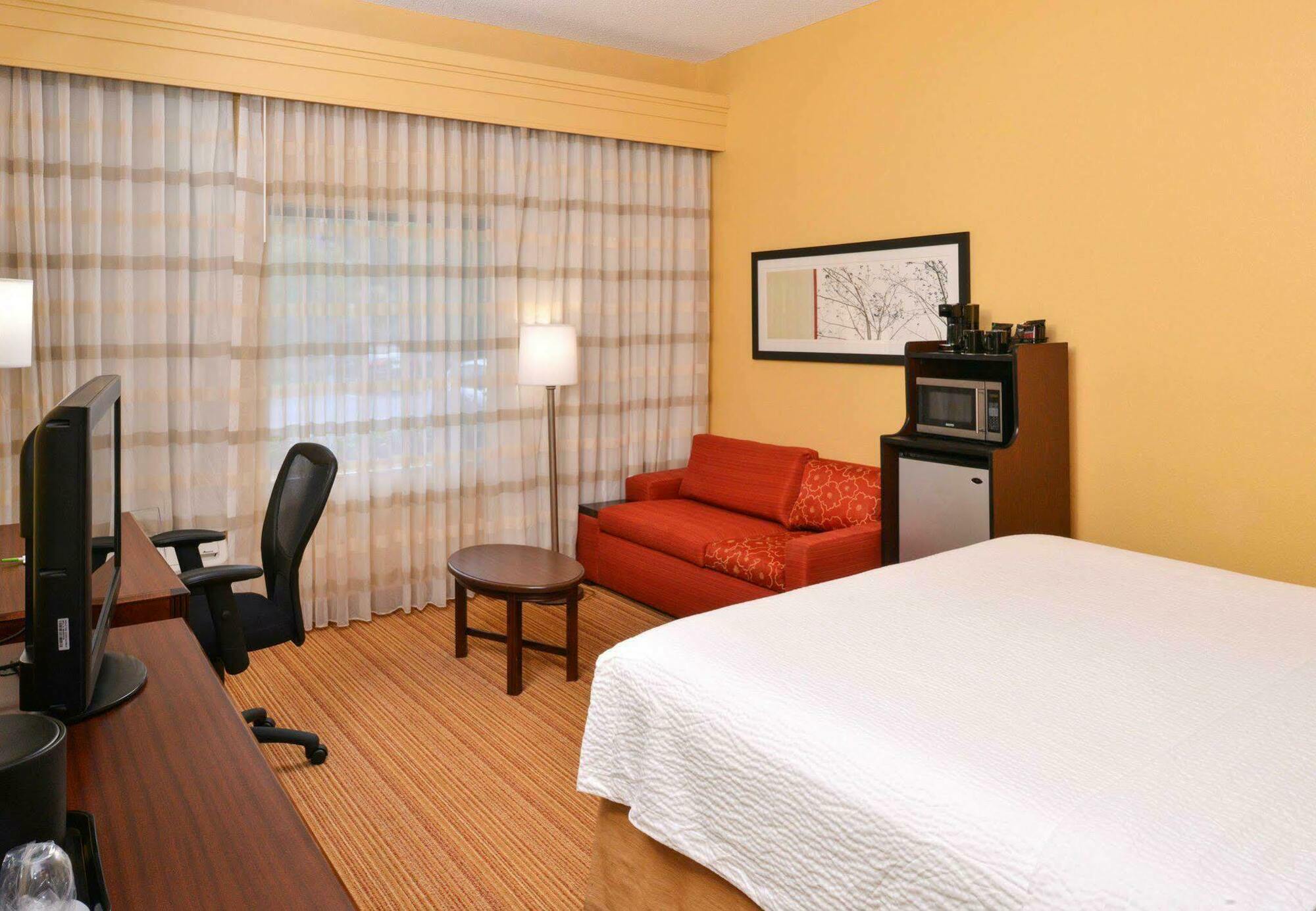 คอร์ตยาร์ด รอคฮิลล์ Hotel ร็อคฮิลล์ ภายนอก รูปภาพ
